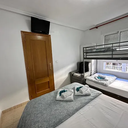 Homely Vitoria Apartment Torrevieja
